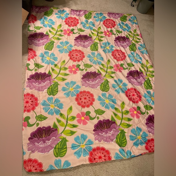 Full/Queen size blanket/ comforter - Picture 2 of 2